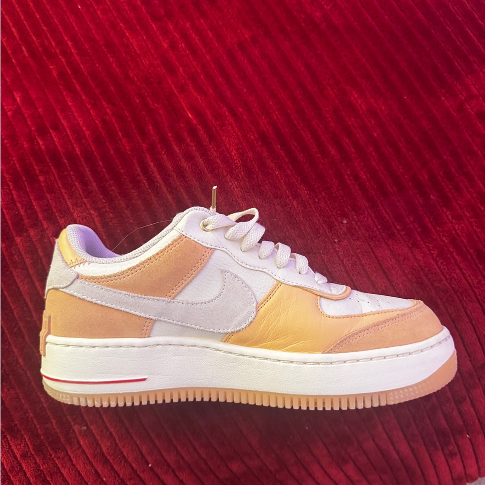 Nike Air Forcé One White and Tan with Peach Sneakers